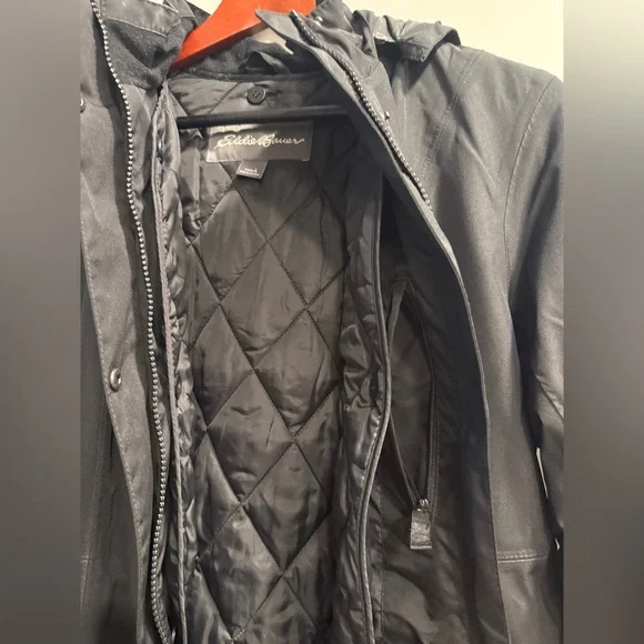 Eddie Bauer Women's Girl on the Go Insulated Waterproof Trench Coat
Black Large - Picture 8 of 16